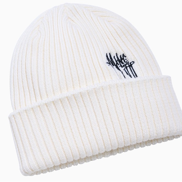 Burton MINE77 Knit Beanie - Picture 1 of 4